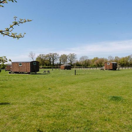 Honeysuckle Farm Holidays By Stay In Suffolk, Monk Soham Вудбридж Екстер'єр фото