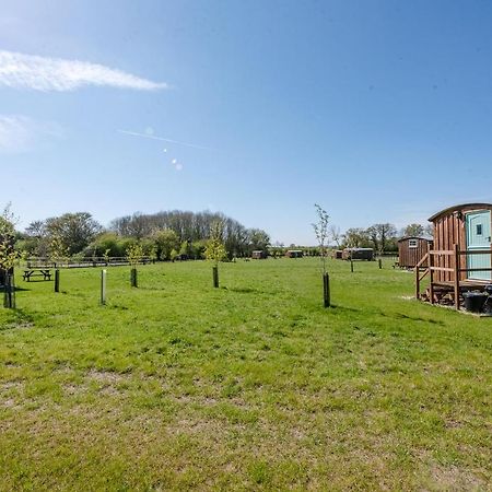 Honeysuckle Farm Holidays By Stay In Suffolk, Monk Soham Вудбридж Екстер'єр фото